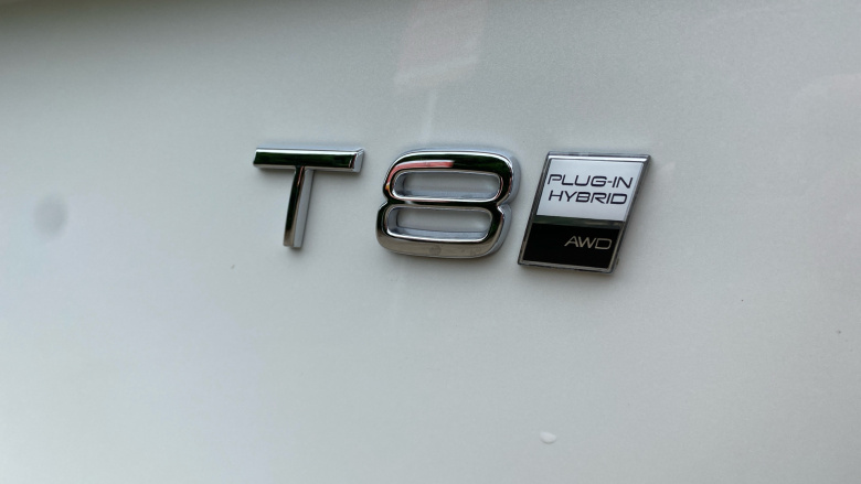 Volvo XC90 2.0 T8 PHEV Ultra Dark 5dr AWD Geartronic Estate